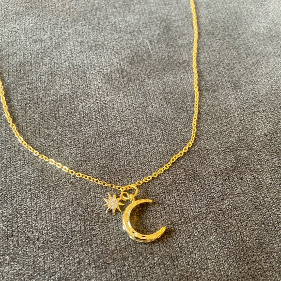 Gold Necklace with Removable Charms - Picture 6 of 7